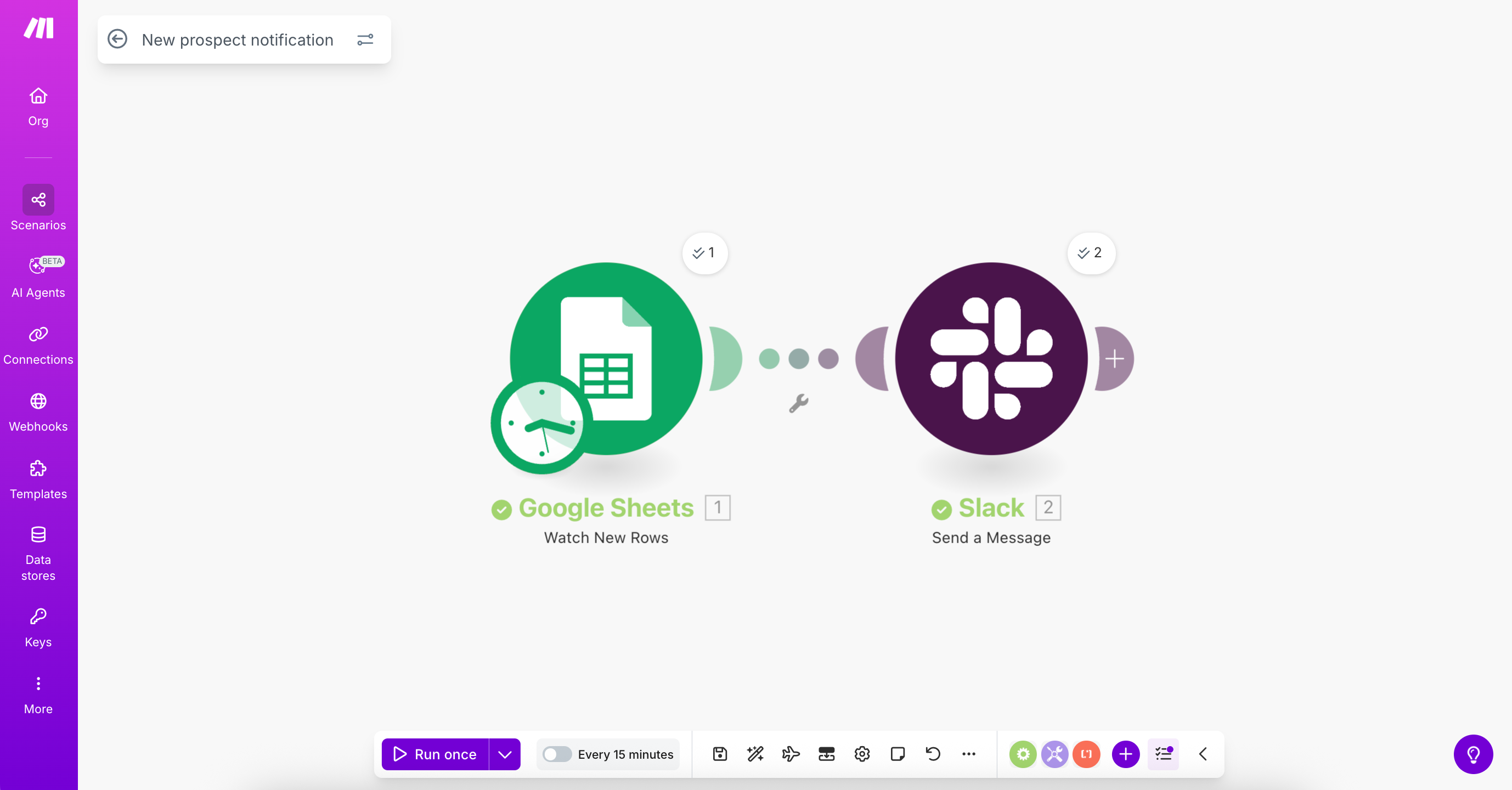 Editor completo de escenarios de Make con los controles para probar y activar